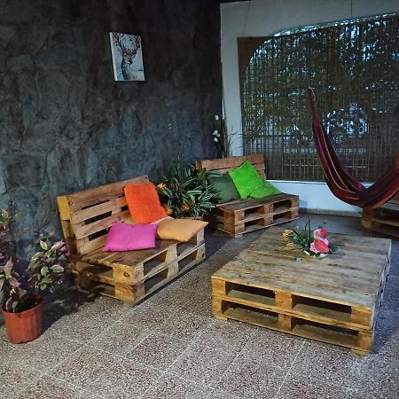 Hostal Familiar Argenal - Давид Экстерьер фото