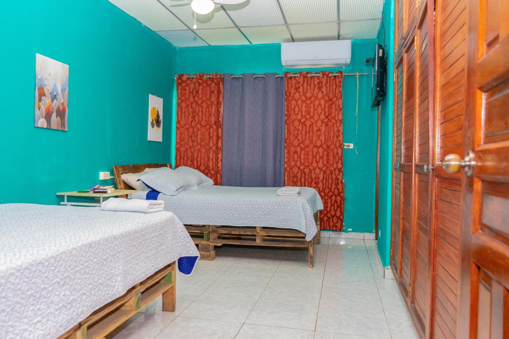 Hostal Familiar Argenal - Давид Экстерьер фото